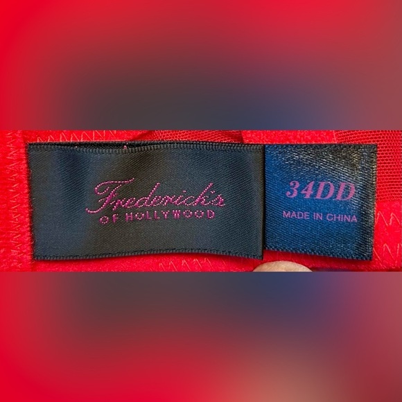 NWT Frederick's Of Hollywood Rozlyn Sheer Red Mesh and Stud Underwire Bra, 34DD - Picture 9 of 12